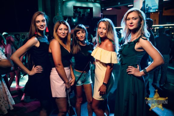 Nachtleben Odessa Western Club Ukrainische Mädchen